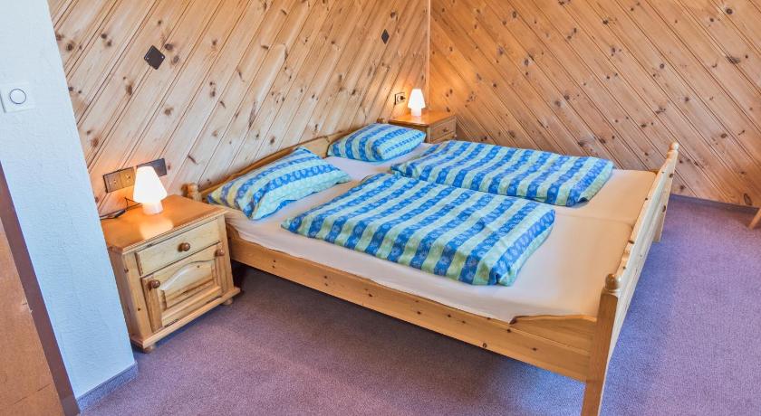 Image of Double Room with Shared Shower and Toilet 8