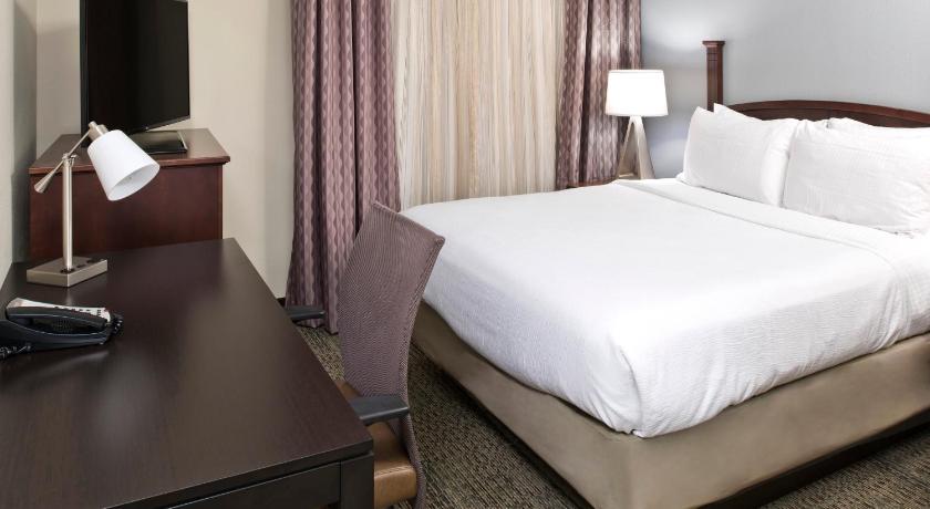 STAYBRIDGE SUITES BALLANTYNE