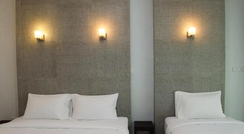 Image of Standard Triple (1 Double Bed And 1 Single Bed) 3
