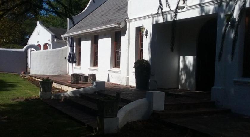 De Plaashuis — Hotel in George