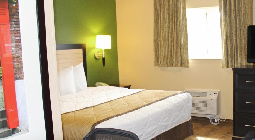 Extended Stay America Suites - Chesapeake - Churchland Blvd.