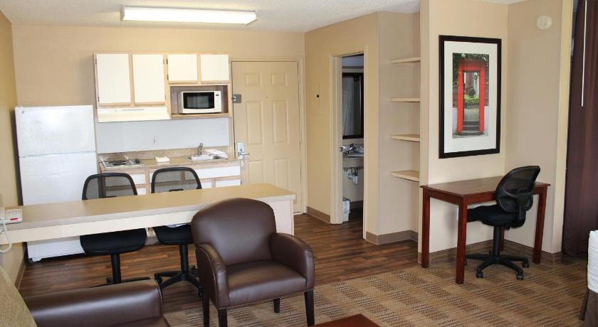 Extended Stay America Suites - Houston - Katy Freeway - Energy Corridor