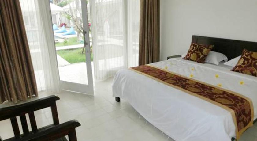 Lombok Holiday Hotel