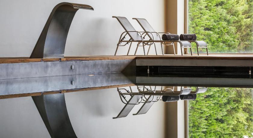 ヴィラ・ド・コンデ Villa C Boutique Hotel 4つ星 ホテル プール