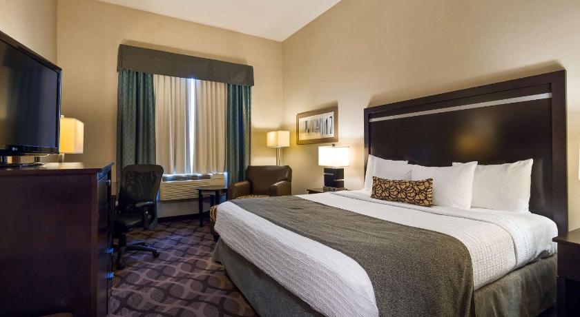 Best Western Plus Travel Hotel Toronto Airport