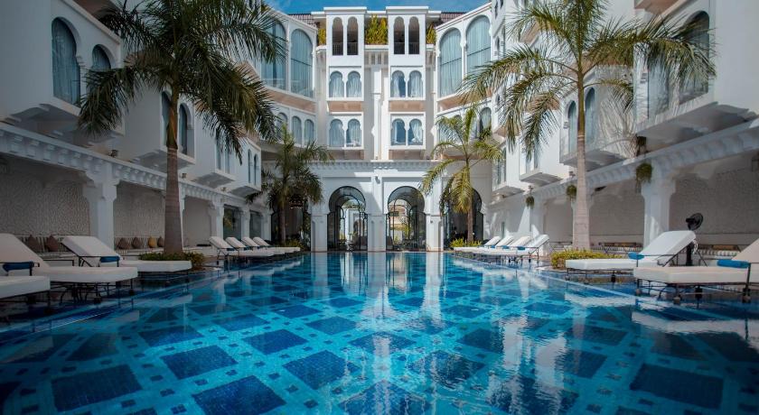 Sarai and Wander Hotel - image 10
