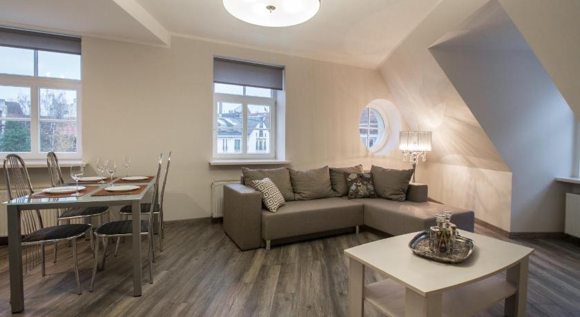 Old Riga Dome Square Apartment — Hotel in Riga