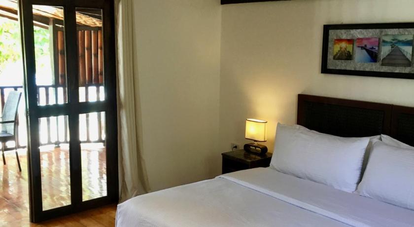 Image of Superior Sea View 3