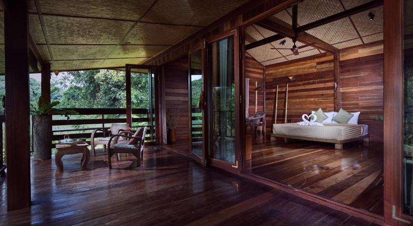 Image of Three-Bedroom Chalet 2