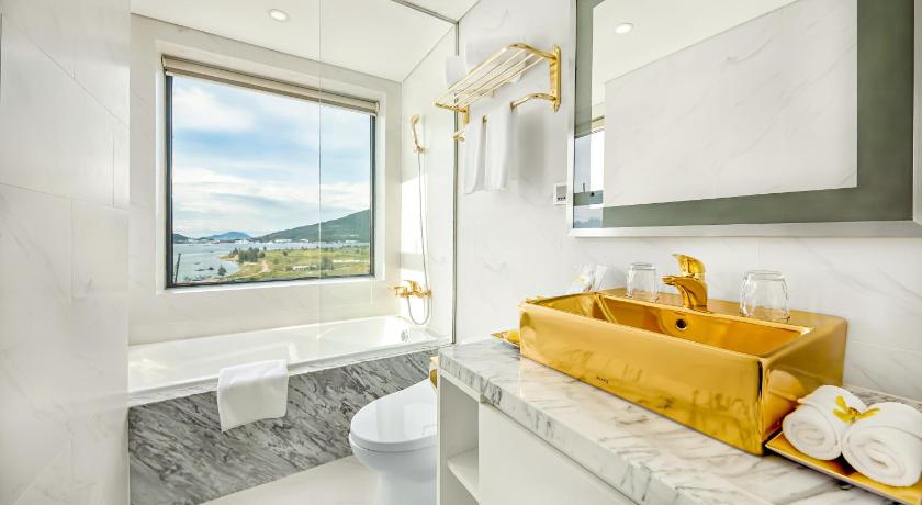 Image of Corner Suite Two-Bedroom 2