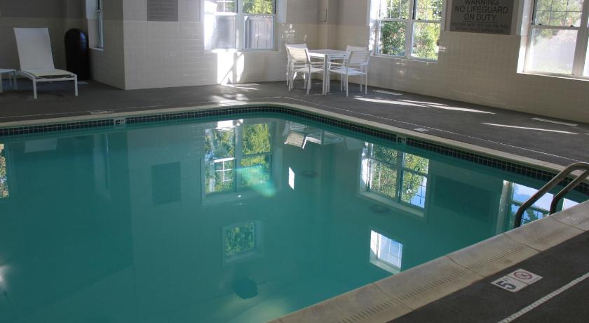 Country Inn & Suites by Radisson, Roanoke, VA photo