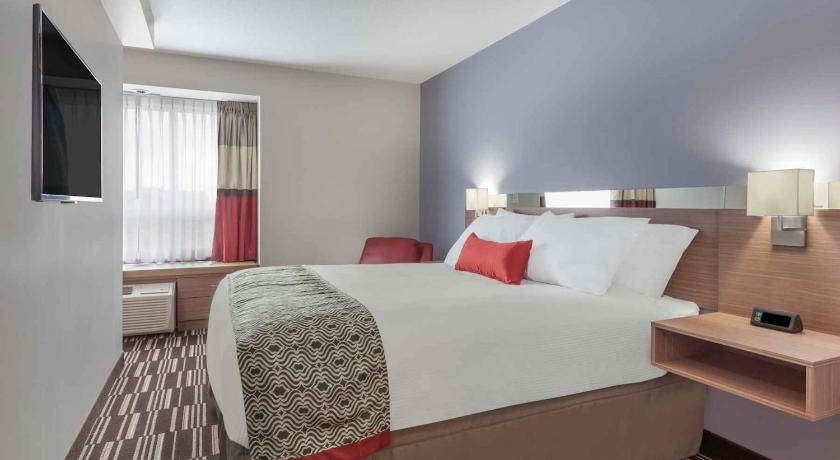 Microtel Inn & Suites by Wyndham Fort McMurray