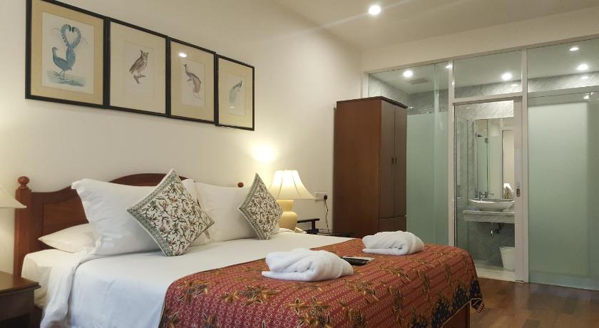 Heeren Straits Hotel - image 9