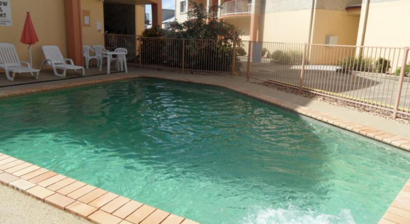 Sylvan Beach Resort photo