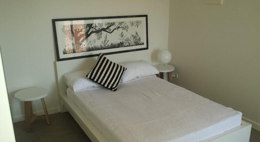 Onslow Apartments photo