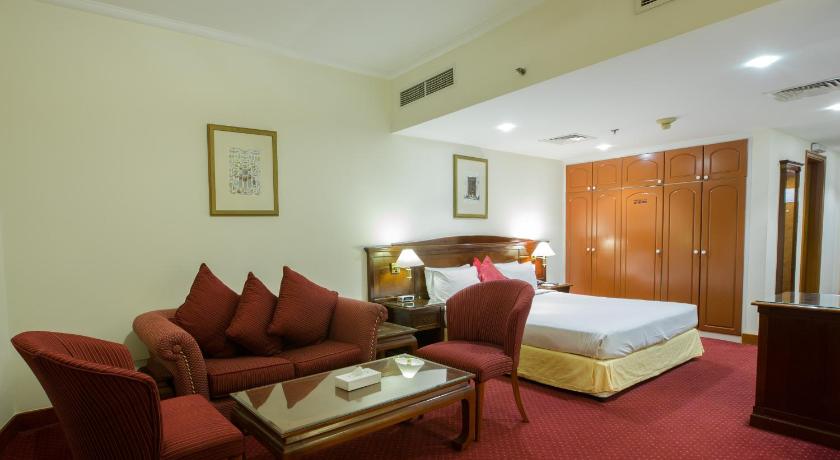 Image of Executive Suite 4