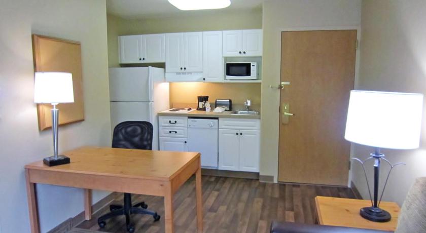 Extended Stay America Suites - Pleasanton - Chabot Dr.