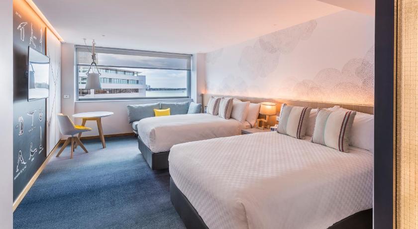 Image of Social Twin XL 4