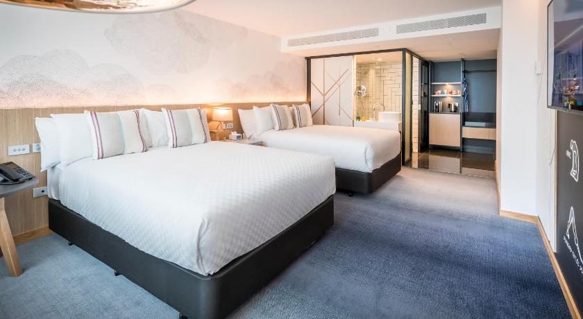 Image of Social Twin XL 0