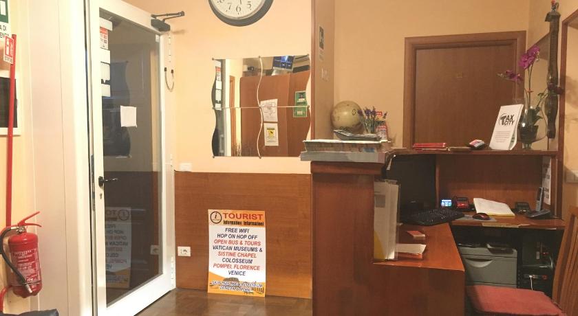 ローマ Toffa Place In Rome 3つ星 ゲストハウス レストラン