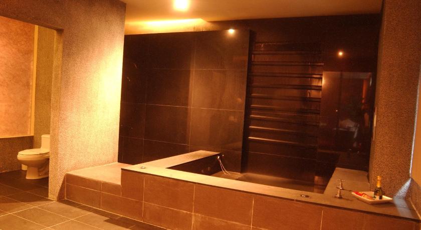 Image of 1 Double Bed Room 6
