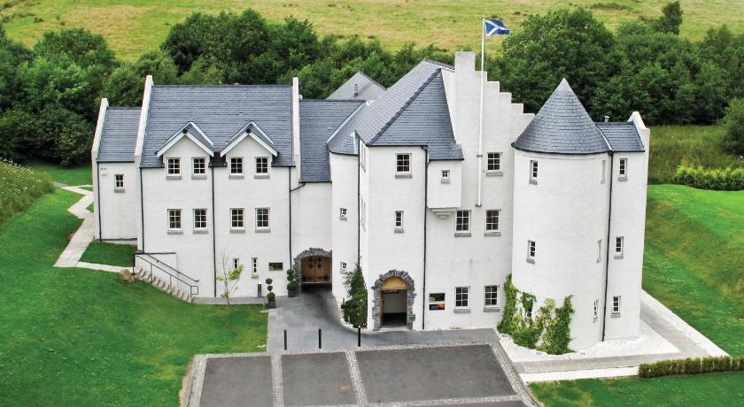 Glenskirlie Castle Hotel