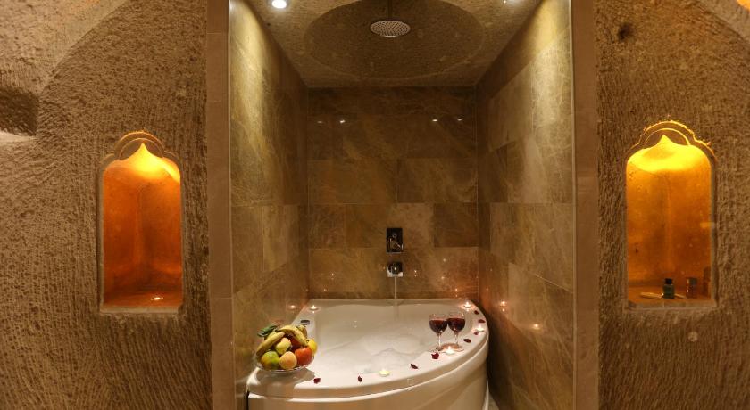 Abu Hayat Cave Suites photo