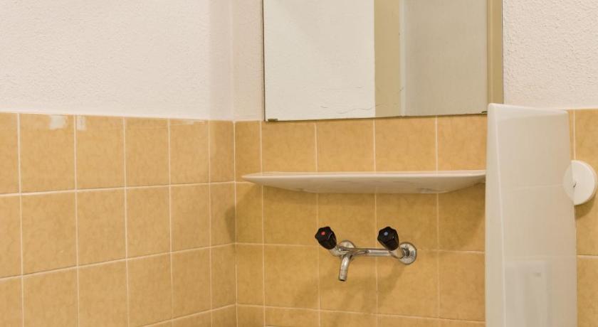 Image of Double Room with Shared Shower and Toilet 14