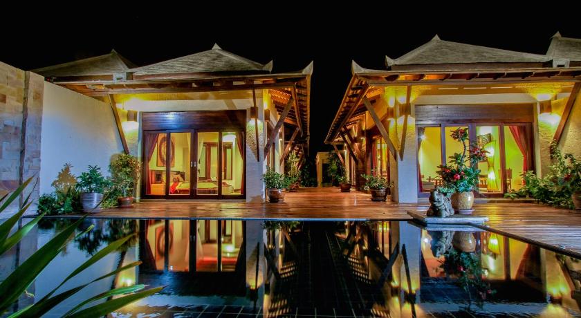 Image of Beachfront Villa - 3 Bedroom 3