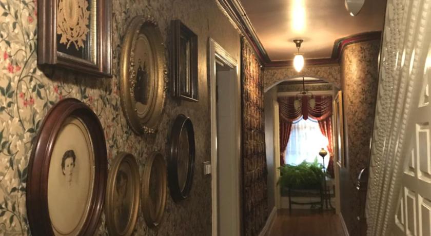 The Gables Bed and Breakfast Philadelphia photo