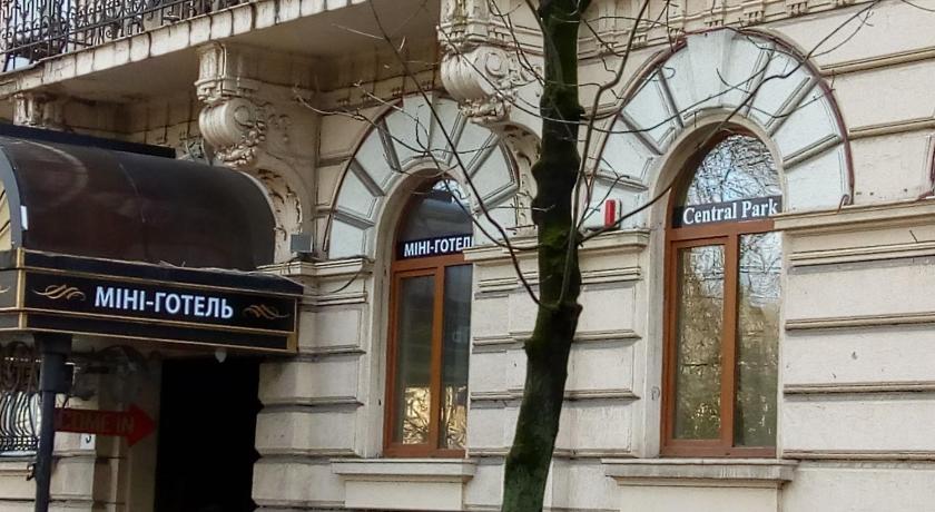 Central Park — Hotel in Lviv