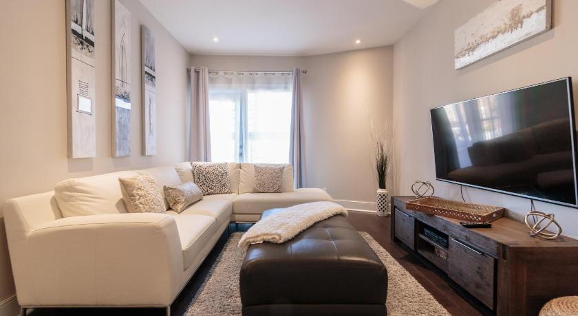 Book 3 Bedroom Family Condo Mile End In Montreal Qc Canada