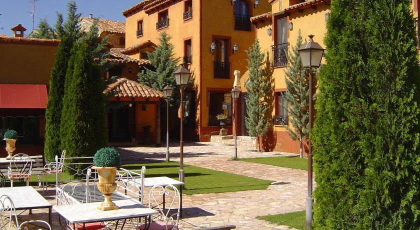 Apartamentos La Rosa - Calamocha, Calamocha – Updated 2023 Prices