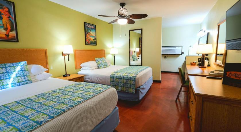 Caliente Tropics Hotel