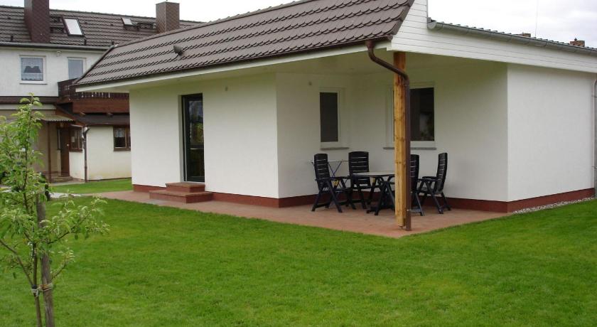 Exklusiver Bungalow mit Terrasse in Rerik - image 2