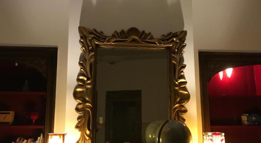 Image of Suite with Canal View - First Floor 7