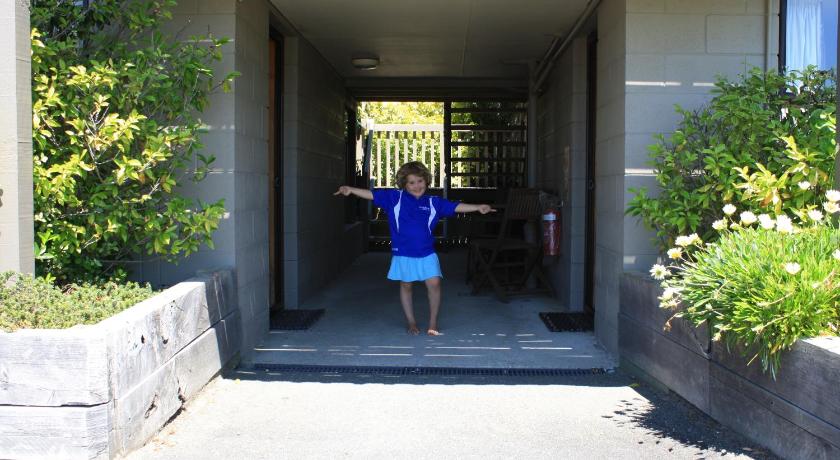 Pohara Beachfront Motel 10 Tennyson Street Pohara - 