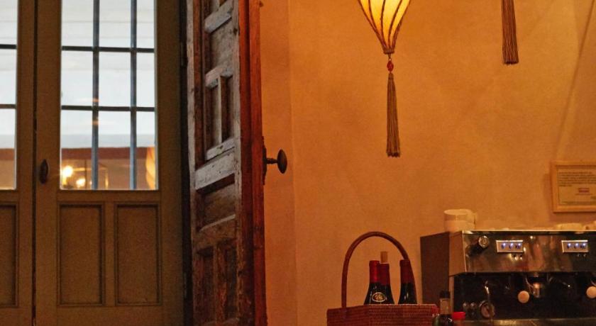 セビリア Corral del Rey Hotel 4つ星 ホテル 外観