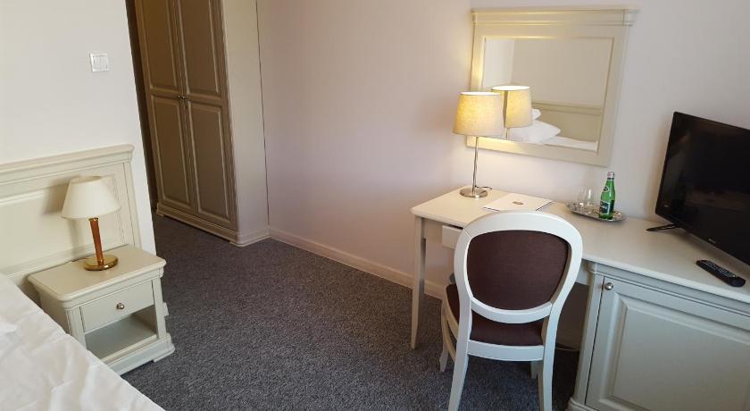 Hotel Dworek*** photo