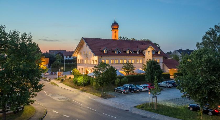 Pfaffinger Hof — Hotel in Pfaffing (Bavaria)