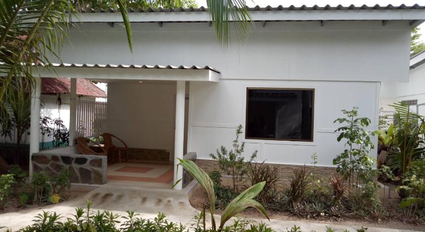 Image of Deluxe Triple Room 1