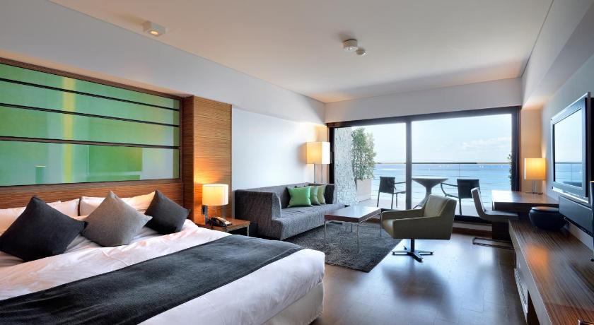 Standard Queen Room with Ocean View, Scapes The Suite in Kamakura