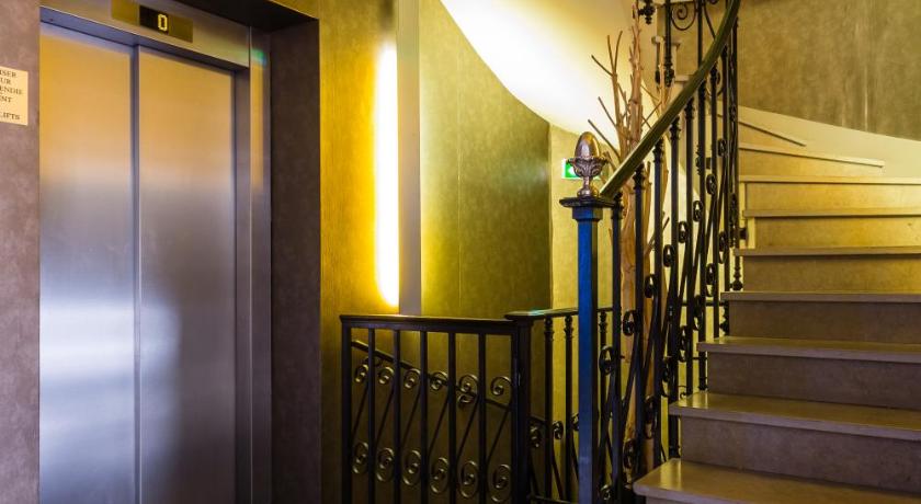 CMG - Suite Premium Tour Eiffel - 31 photo