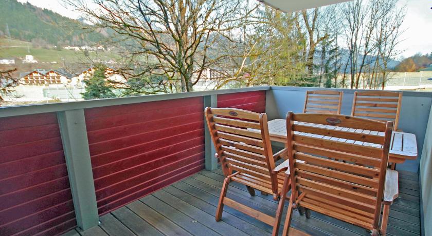 Image of One-Bedroom Apartment with Balcony 10
