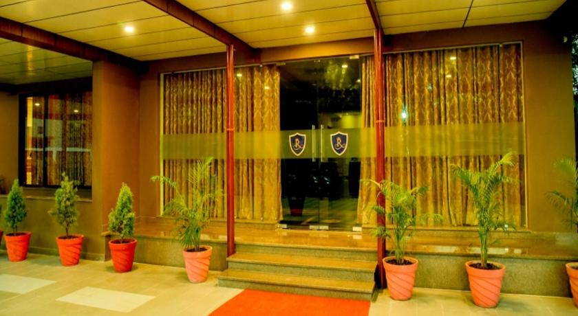 Royal Inn photo