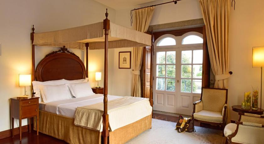 ヴィアナ・ド・カステロ Hotel Casa Melo Alvim 4つ星 ホテル スイート