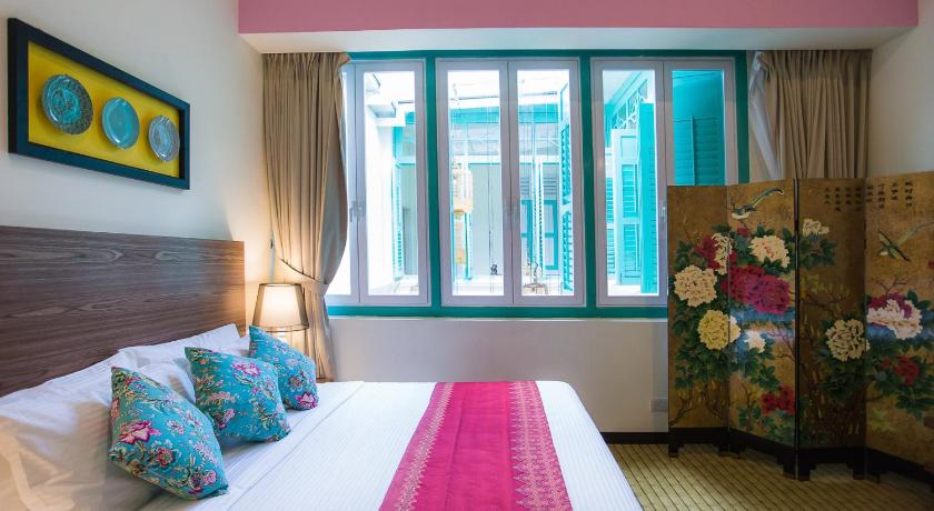 Image of Classic Suite 4