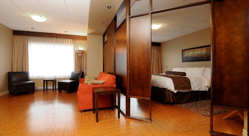 Hotel & Suites Le Dauphin Drummondville