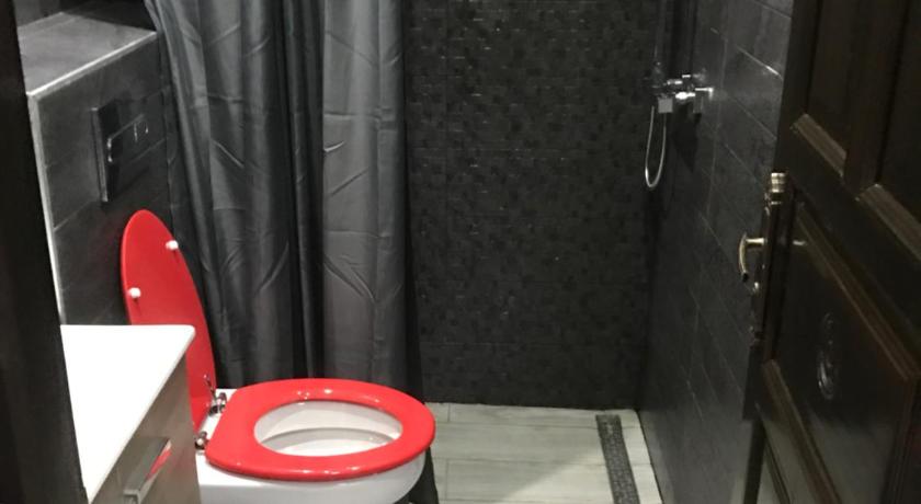 Image of Apartment 12