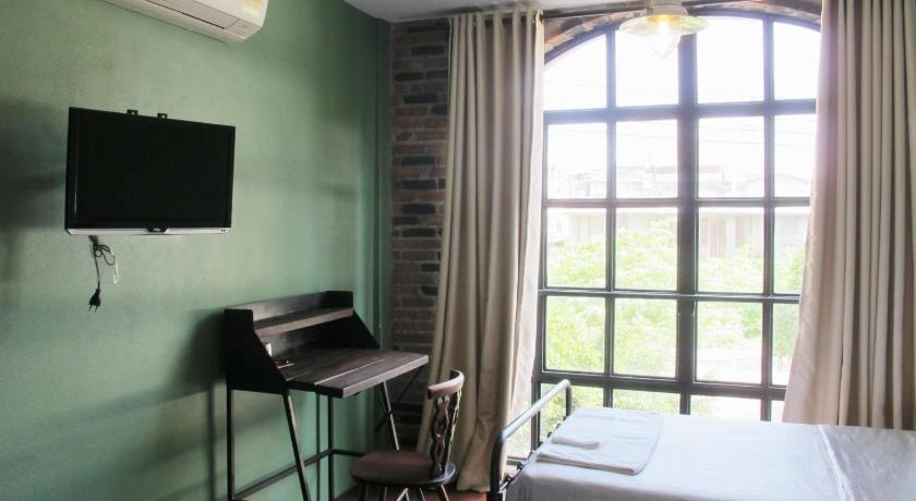 Bangkok J No.14 3-Star Hotel lobby